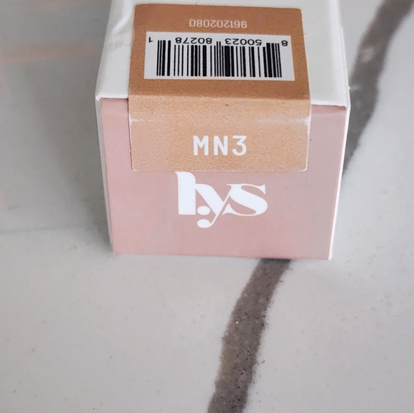 LYS  Beauty Triple Fix Full Coverage Brightening Concealer shade MN3 - Picture 2 of 7